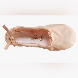 Women’s Sasha Pro canvas ballet shoe size 9